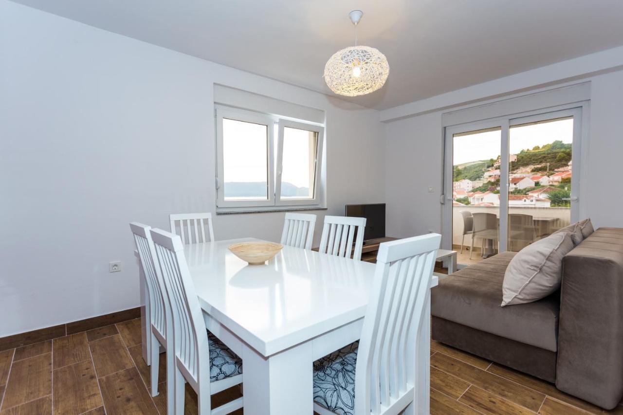 Apartament Holiday Home