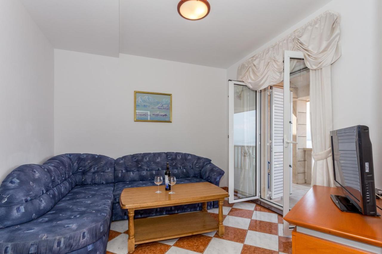 Holiday Home * Komarna