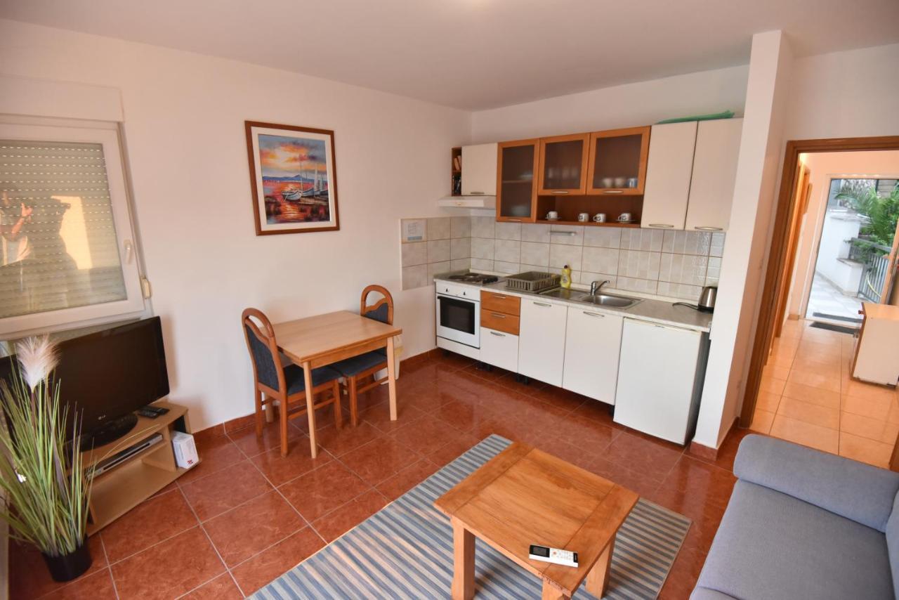 Holiday Home Apartment Komarna